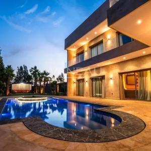 Villa 7 suites à vendre idéale pour Location saisonnière