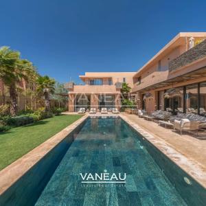 Villa de Luxe avec 6 Suites sur le Golf d'Amelkis