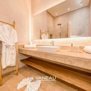 Villa de Luxe avec 6 Suites sur le Golf d'Amelkis