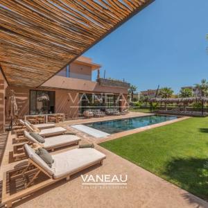 Villa de Luxe avec 6 Suites sur le Golf d'Amelkis