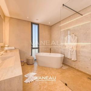 Villa de Luxe avec 6 Suites sur le Golf d'Amelkis