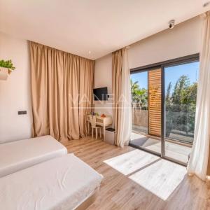 ****Villa moderne avec piscine dans residence****