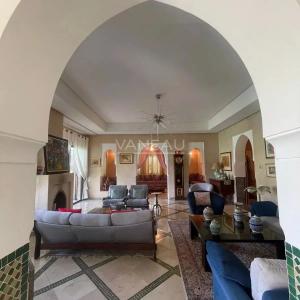 *** Villa avec terrain de 1/2 hectare***