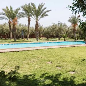 *** Villa avec terrain de 1/2 hectare***