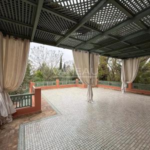 ****Villa rÃ©novÃ©e au cÅ“ur de la Palmeraie***