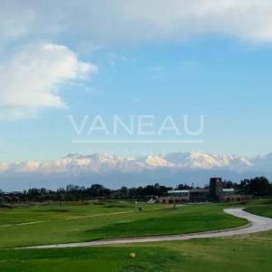 Terrain à vendre sur un Golf Prestigieux à Marrakech