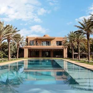 Prestigieuse propriété à vendre à 10 mn du centre-ville de Marra