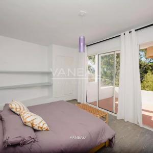 ***Maisons face à la lagune avec piscine***