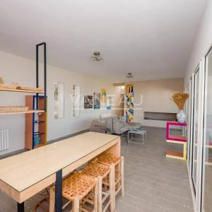 ***Maisons face à la lagune avec piscine***