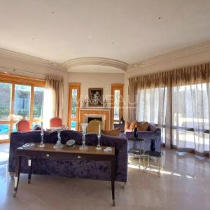 Villa de 1 042 m²  à vendre - Californie Casa