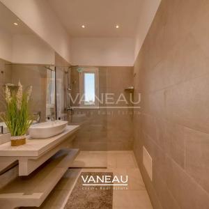 Villa contemporaine 5 chambres Amelkis 1