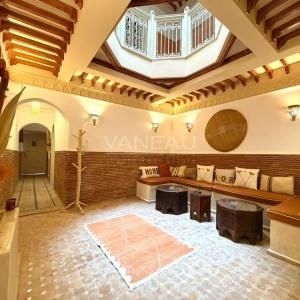 Riad atypique de 4 chambres à la Kasbah