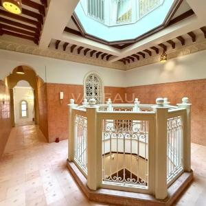 Riad atypique de 4 chambres à la Kasbah