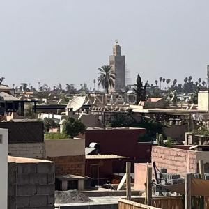 Riad 4 chambres  bassin vue Koutoubia Palais Bahia