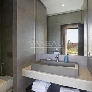 Magnifique villa contemporaine front de golf