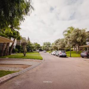 Villa de 650 m² à vendre sur Bouskoura - Maroc