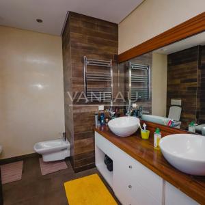 Villa de 730 m² à vendre sur Bouskoura - Maroc