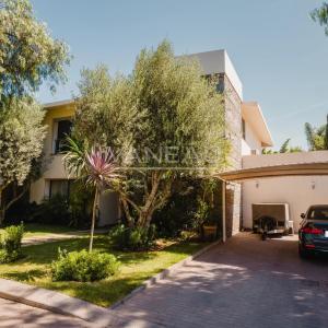 Villa de 730 m² à vendre sur Bouskoura - Maroc