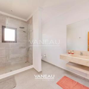 Villa Contemporaine à Vendre amelkis 1