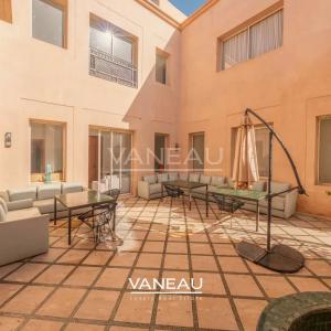 Sompteuse villa nichée au coeur de la Palmeraie