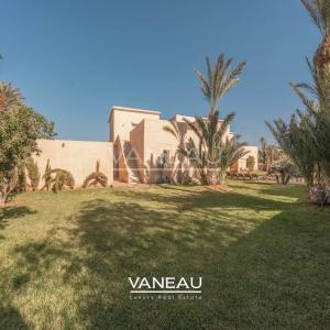 Sompteuse villa nichée au coeur de la Palmeraie
