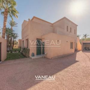 Sompteuse villa nichée au coeur de la Palmeraie