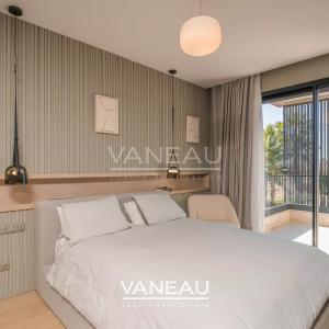 Villa neuve contemporaine a proximité de golfs prestigieux