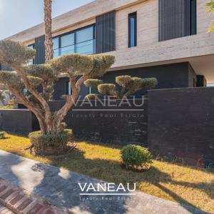 Villa neuve contemporaine a proximité de golfs prestigieux