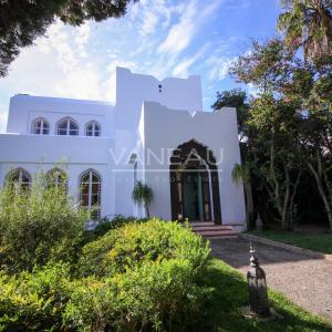 MAGNIFIQUE MAISON DE MAÎTRE À VENDRE AUX CHARMES DE LORIENT À TANGER