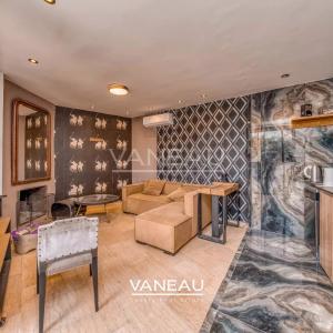 Commerce et appartement  avec piscine  Dar El Bacha