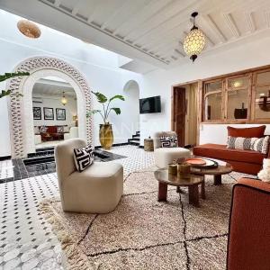 Magnifique riad de 4 chambres à Sidi Mimoun  vue Koutoubia