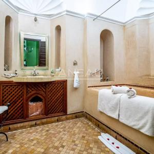 Magnifique maison d'hôtes de 11 suites en médina