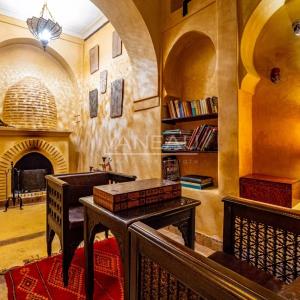 Magnifique maison d'hôtes de 11 suites en médina