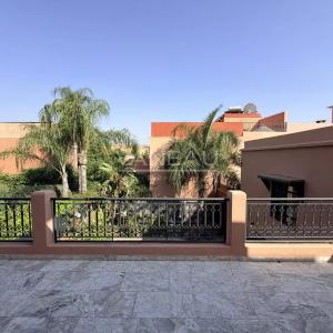 Villa 4 chambres avec piscine – Proche aéroport et centre-ville