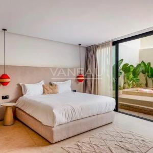Villa contemporaine avec piscine et vue sur l’Atlas
