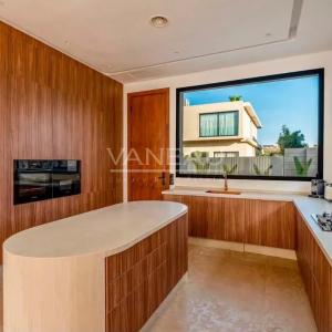 Villa contemporaine avec piscine et vue sur l’Atlas