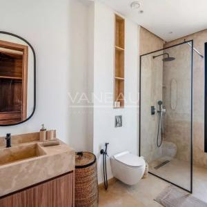 Villa contemporaine avec piscine et vue sur l’Atlas