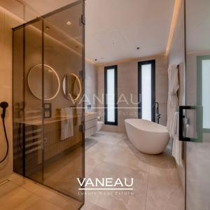 Villa contemporaine avec piscine et vue sur l’Atlas