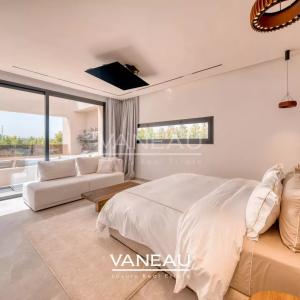 Villa contemporaine avec piscine et vue sur l’Atlas