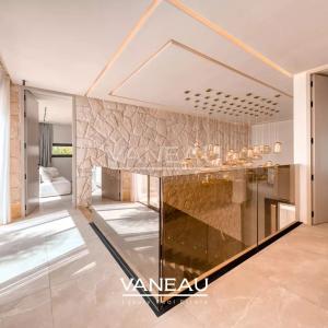 Villa contemporaine avec piscine et vue sur l’Atlas