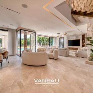 Villa contemporaine avec piscine et vue sur l’Atlas