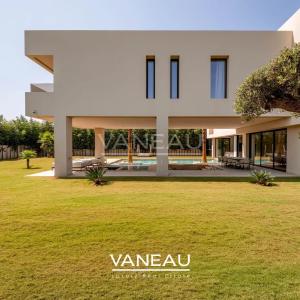 Villa contemporaine avec piscine et vue sur l’Atlas