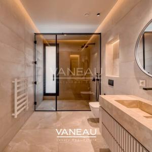 Villa contemporaine avec piscine et vue sur l’Atlas