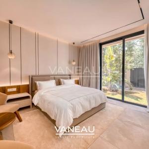 Villa contemporaine avec piscine et vue sur l’Atlas