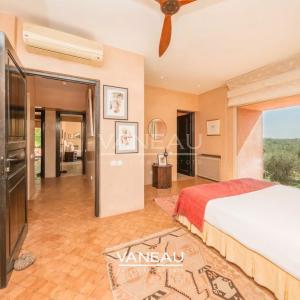 Propriété à vendre route de Fes avec VNA