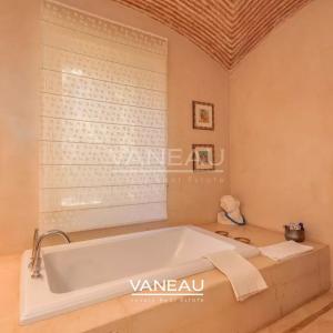 Propriété à vendre route de Fes avec VNA