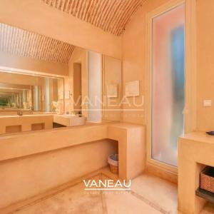 Propriété à vendre route de Fes avec VNA