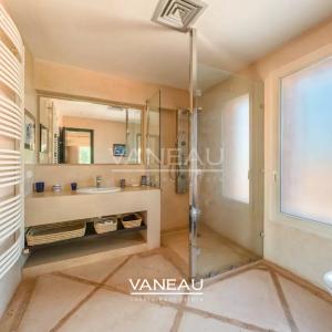 Propriété à vendre route de Fes avec VNA