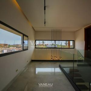 Superbe villa neuve au sein d'un golf reputé