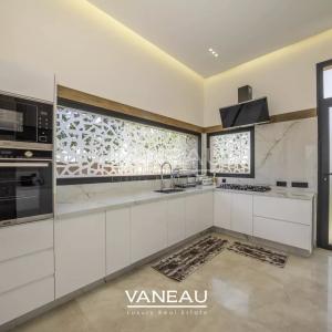 Villa à 10 minutes du centre-ville avec finitions haut de gamme